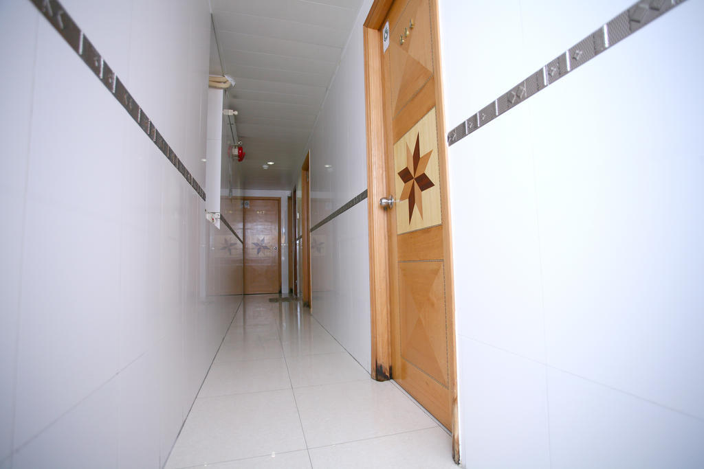 Pay-Less Guesthouse Hong Kong Exterior photo