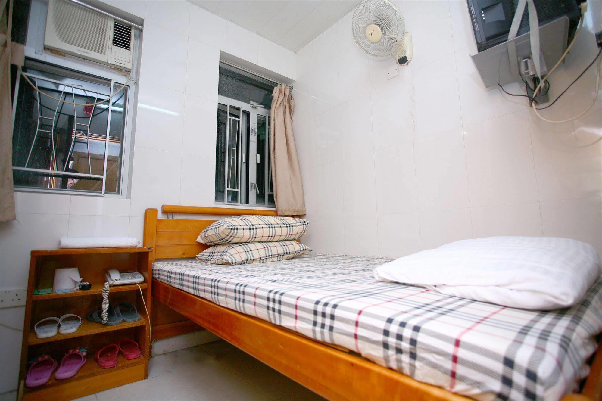 Pay-Less Guesthouse Hong Kong Exterior photo
